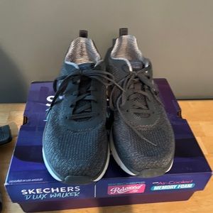 Skechers Women's Charcoal Black Knit Lace-Up Walking Sneakers